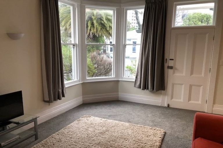 Photo of property in 3/10 Hobson Crescent, Thorndon, Wellington, 6011