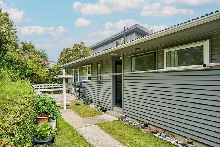 Photo of property in 5 Ayton Drive, Whitby, Porirua, 5024