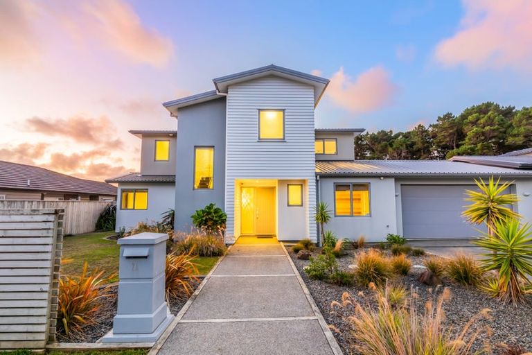Photo of property in 2 John Burke Drive, Aotea, Porirua, 5024