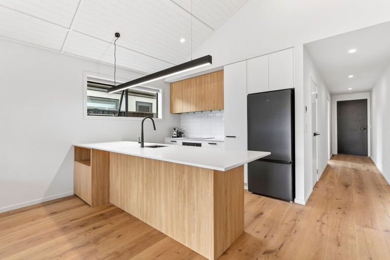 Photo of property in 16 Gillespie Street, Lake Hawea, 9382