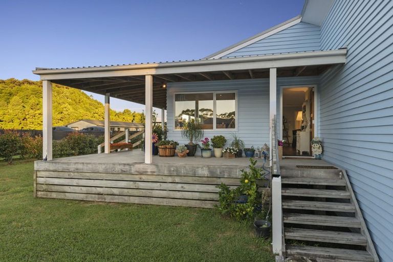 Photo of property in 974 Kahikatea Flat Road, Waitoki, Kaukapakapa, 0871