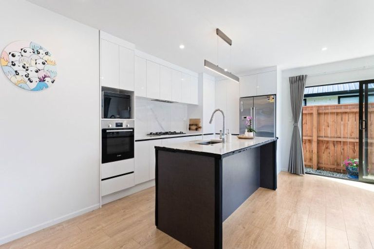 Photo of property in 24 Opouatu Avenue, Glenbrook, Waiuku, 2681