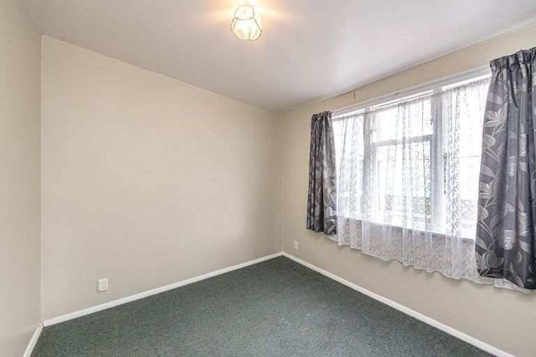 Photo of property in 27 Matipo Street, Castlecliff, Whanganui, 4501