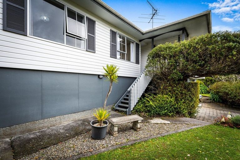 Photo of property in 81 Sunbrae Drive, Silverstream, Upper Hutt, 5019