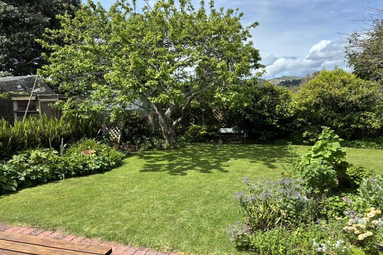 Photo of property in 13 Dale Road, Raumati South, Paraparaumu, 5032