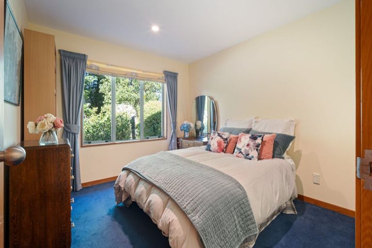 Photo of property in 190 Cannon Hill Crescent, Mount Pleasant, Christchurch, 8081
