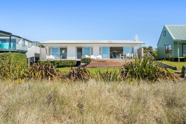 Photo of property in 212 Tangaroa Road, Whangamata, 3620