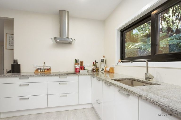 Photo of property in 208 Woodlands Park Road, Titirangi, Auckland, 0604