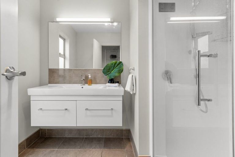 Photo of property in 2 Edwards Street, Frimley, Hastings, 4120