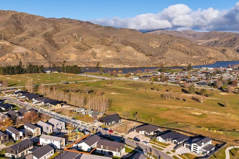 Photo of property in 34 Wallis Drive, Cromwell, 9310