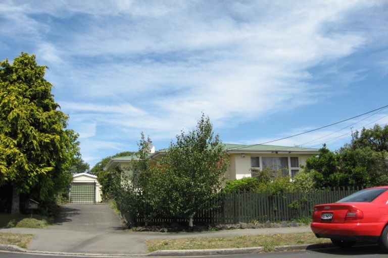 Photo of property in 10 Colac Street, Avondale, Christchurch, 8061