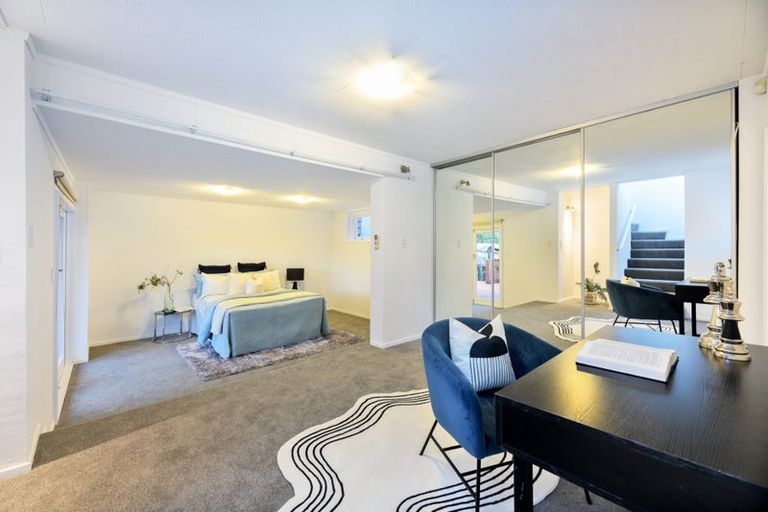 Photo of property in 6 Finn Place, Totara Vale, Auckland, 0629