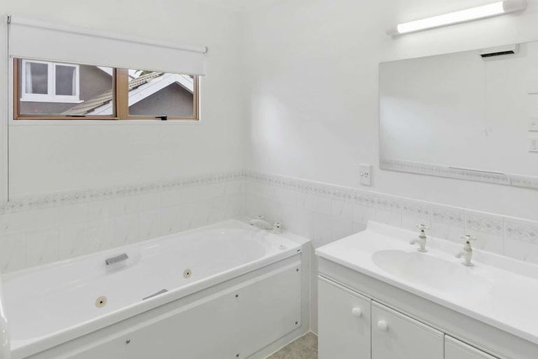 Photo of property in 3/27 Willow Avenue, Hannahs Bay, Rotorua, 3010