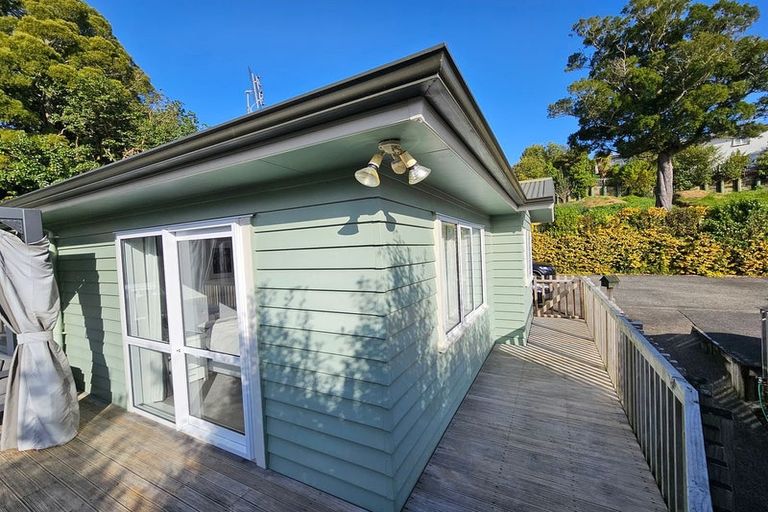 Photo of property in 19a Viridian Lane, Greenhithe, Auckland, 0632