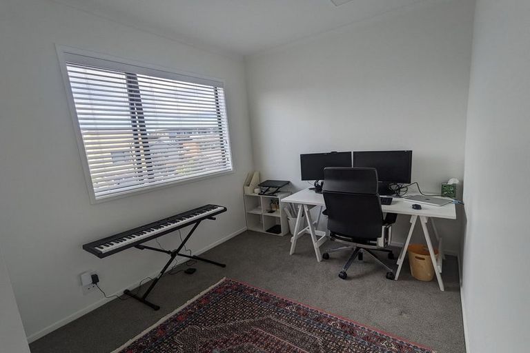 Photo of property in 26/1 Scott Road, Hobsonville, Auckland, 0616