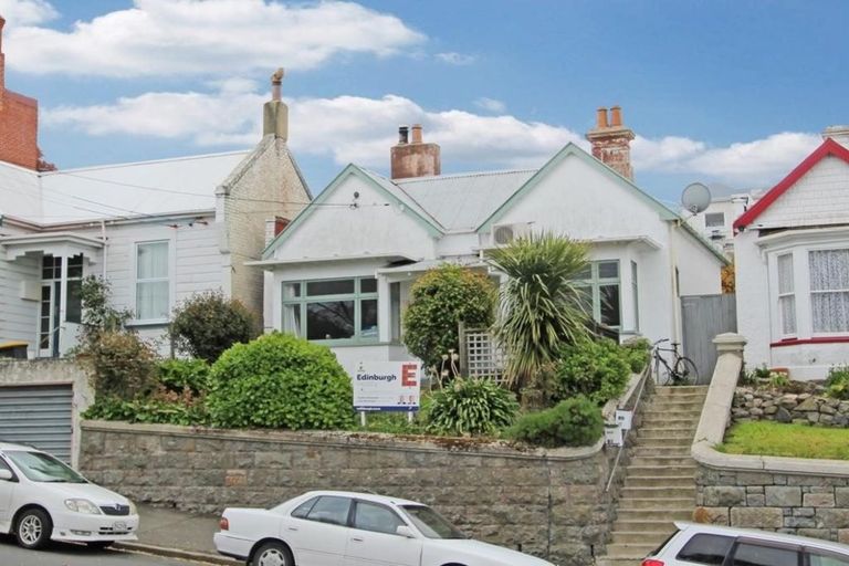 Photo of property in 82 Stafford Street, Dunedin Central, Dunedin, 9016