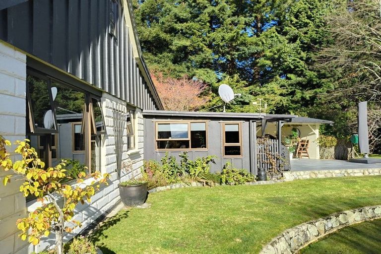 Photo of property in 27 Reid Road, Herbert, Oamaru, 9495