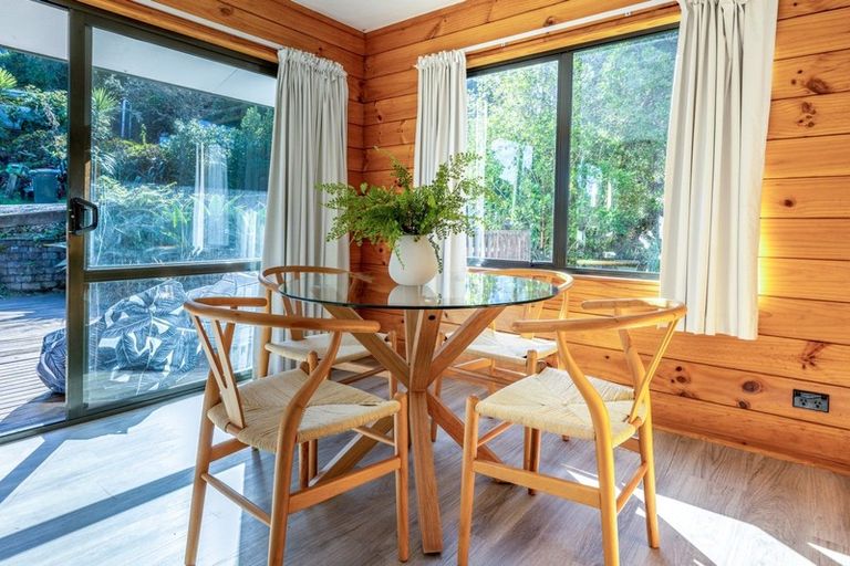 Photo of property in 16 Frank Street, Oneroa, Waiheke Island, 1081