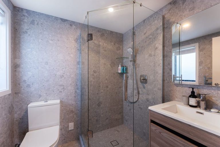 Photo of property in 952a East Coast Road, Northcross, Auckland, 0632