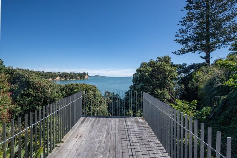 Photo of property in 23 Rangitoto View Road, Cockle Bay, Auckland, 2014