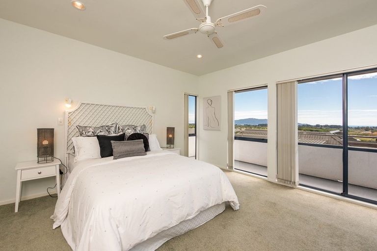 Photo of property in 136 Winara Avenue, Waikanae, 5036