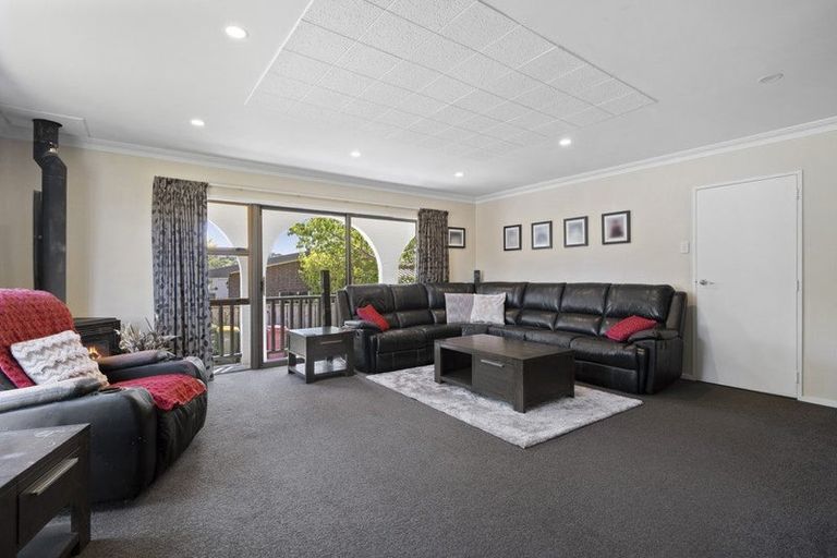 Photo of property in 33 Discovery Drive, Whitby, Porirua, 5024
