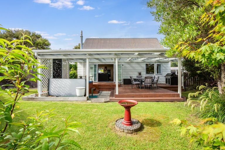 Photo of property in 41 Rata Street, Wainuiomata, Lower Hutt, 5014