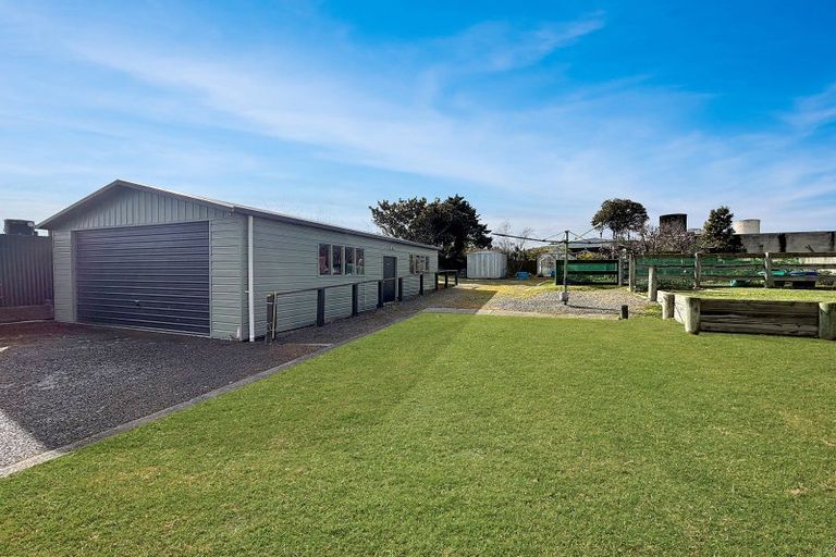 Photo of property in 4 London Street, Weston, Oamaru, 9401