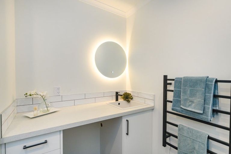 Photo of property in 1c Hereford Street, West End, Palmerston North, 4410