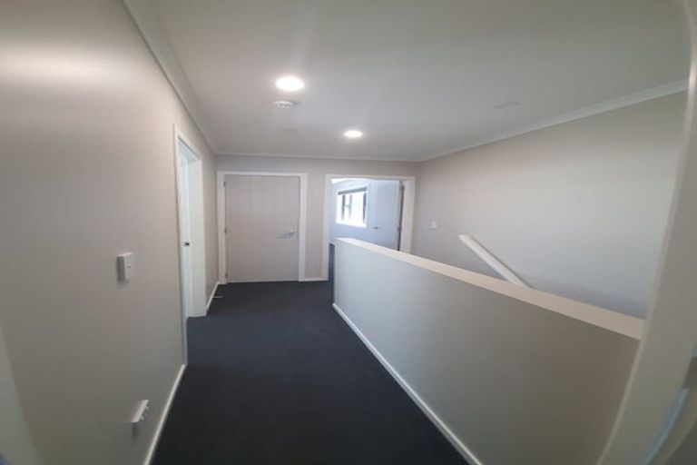Photo of property in 6c Te Whiti Grove, Waterloo, Lower Hutt, 5011