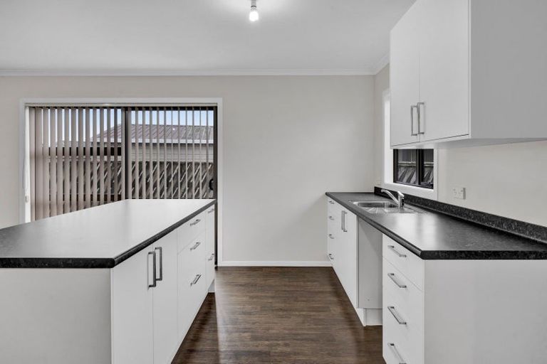 Photo of property in 10 Silvan Place, Bell Block, New Plymouth, 4312