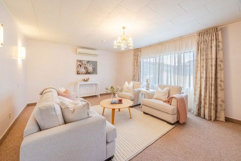 Photo of property in 2/6 King Street, Taradale, Napier, 4112