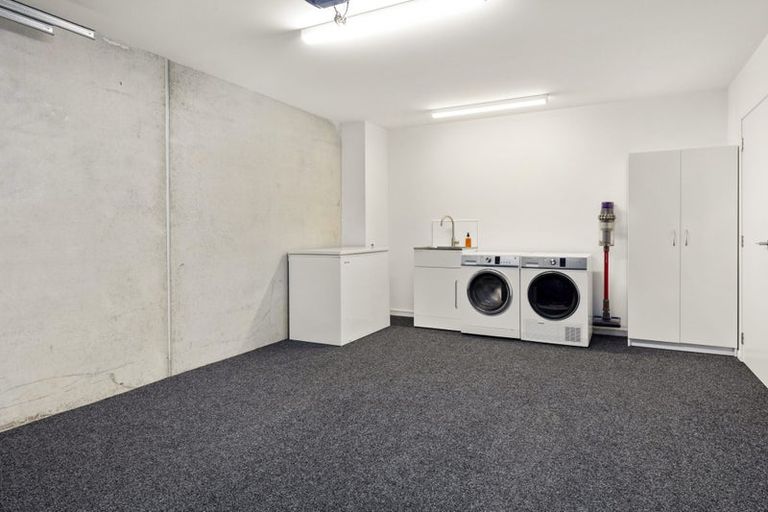 Photo of property in 39 Erica Pabst Way, Island Bay, Wellington, 6023