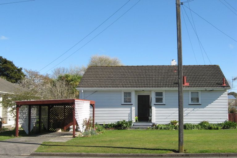 Photo of property in 20 Bell Street, Marton, 4710