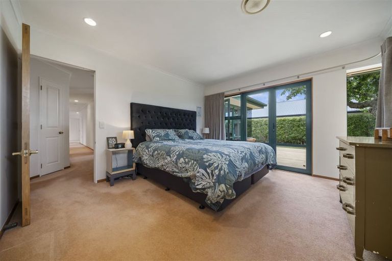 Photo of property in 86 Pahiatua Street, Hokowhitu, Palmerston North, 4410