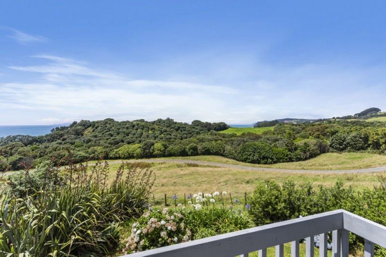 Photo of property in 435 Onemana Drive, Onemana, Whangamata, 3691