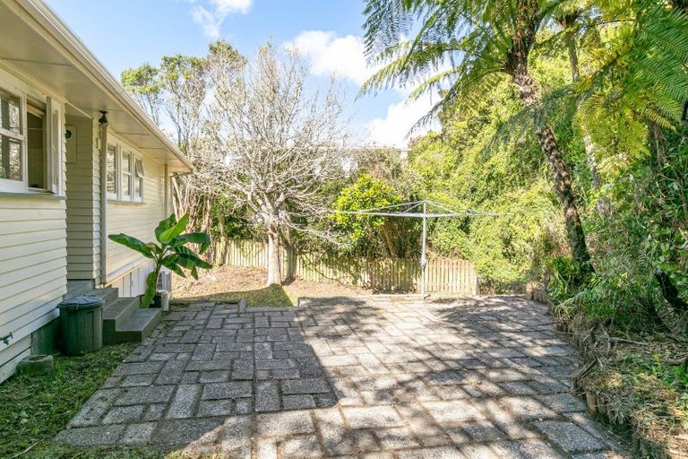 Photo of property in 29 Kahikatea Grove, Paparangi, Wellington, 6037