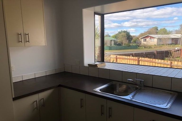 Photo of property in 10 Perepe Street, Mangakakahi, Rotorua, 3015