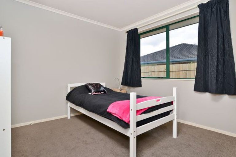 Photo of property in 39 Cairns Crescent, Rototuna, Hamilton, 3210