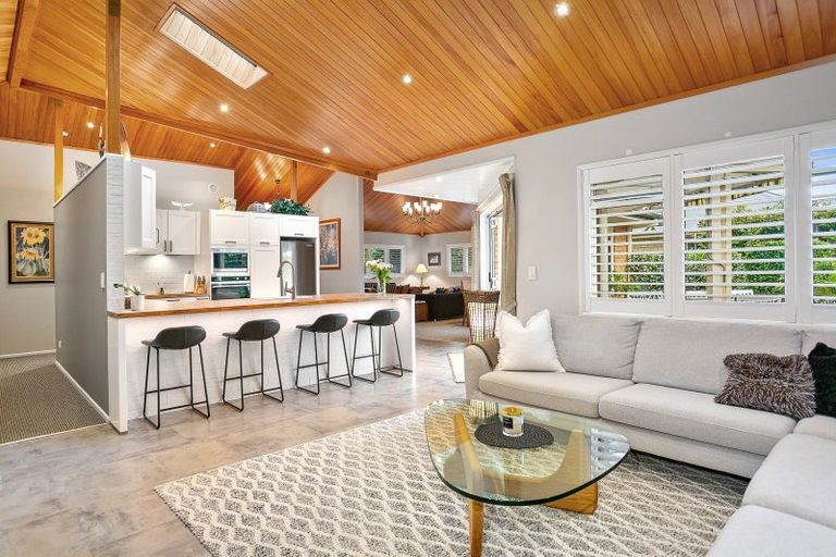 Photo of property in 6 Abergeldie Way, Cambridge, 3434