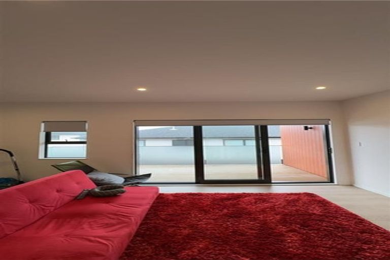 Photo of property in 20b Gilliam Street, New Lynn, Auckland, 0600