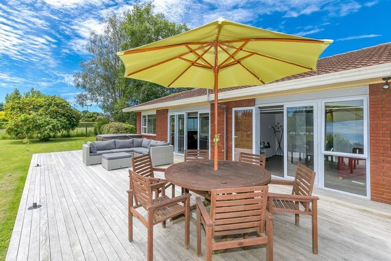 Photo of property in 64 Fuchsia Lane, Tamahere, Hamilton, 3284
