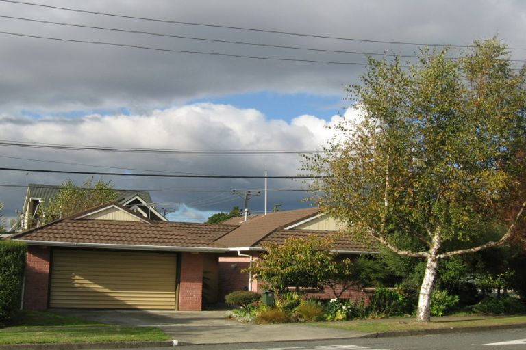 Photo of property in 2a Terminus Street, Silverstream, Upper Hutt, 5019