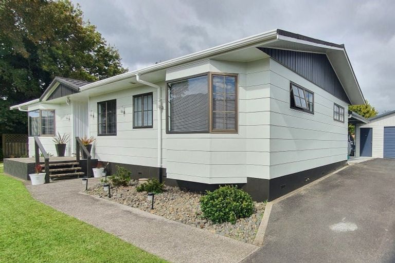 Photo of property in 15 Grace Avenue, Te Aroha, 3320