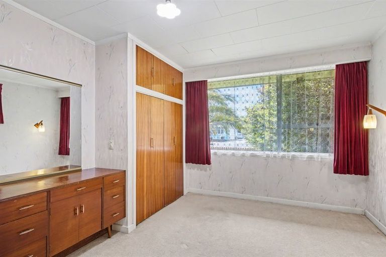 Photo of property in 114 Romilly Street, Westport, 7825