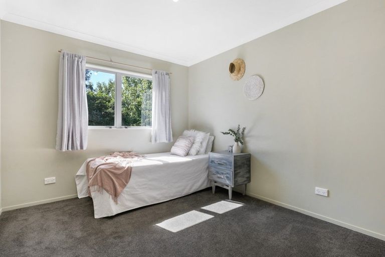 Photo of property in 42 Holcombrooke Lane, Welcome Bay, Tauranga, 3175