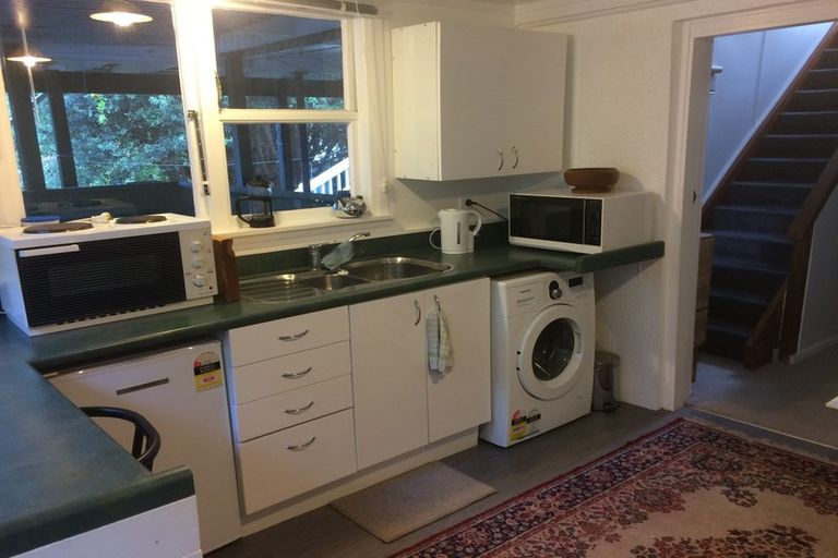 Photo of property in 16 Toroa Road, Otaihanga, Paraparaumu, 5036