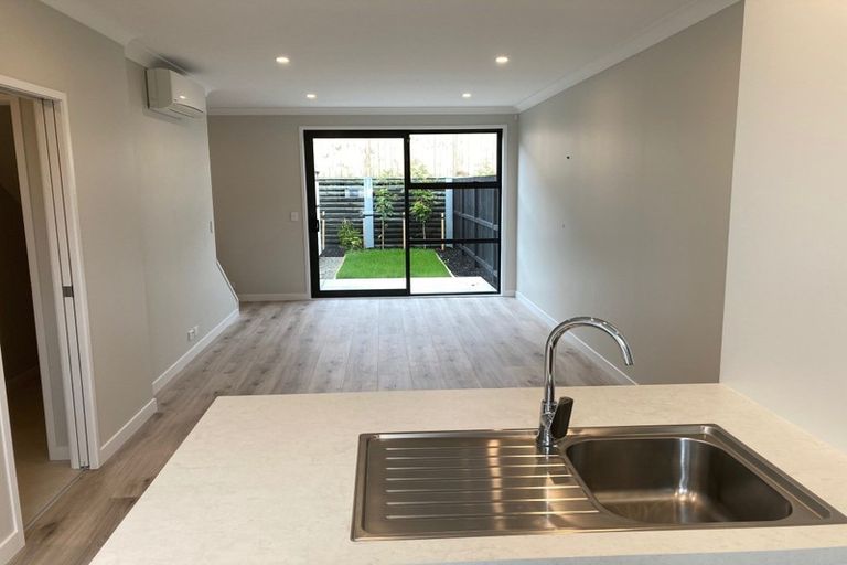 Photo of property in 21b O'meara Street, Swanson, Auckland, 0614