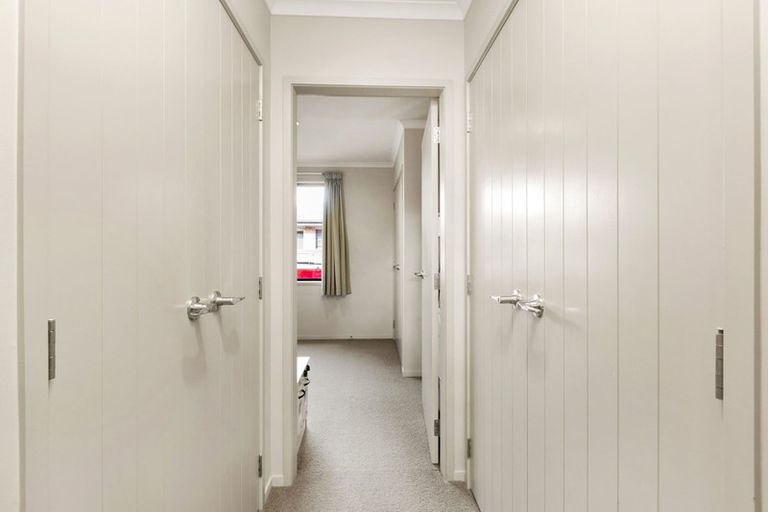 Photo of property in 2/31 Jones Crescent, Melville, Hamilton, 3206