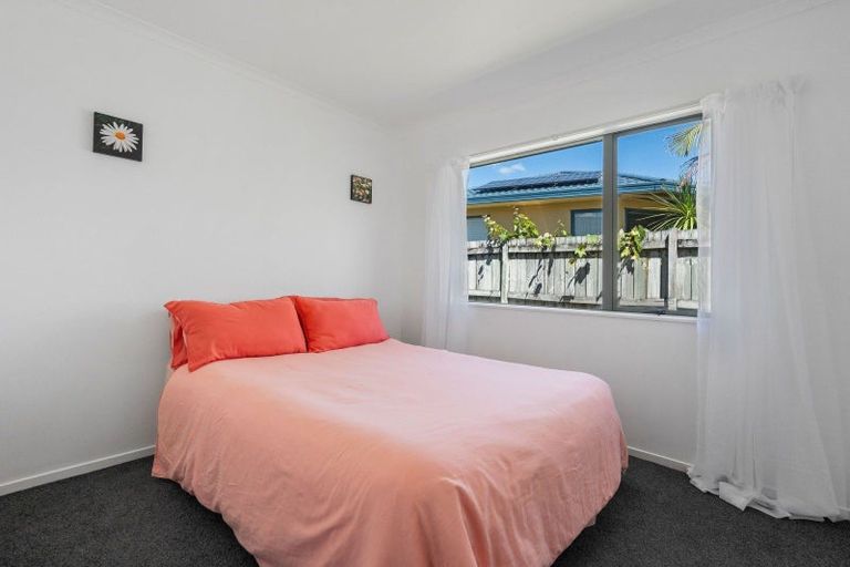Photo of property in 122 Carlton Street, Bellevue, Tauranga, 3110